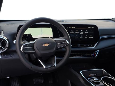 New 2026 Chevrolet Equinox LT image 17