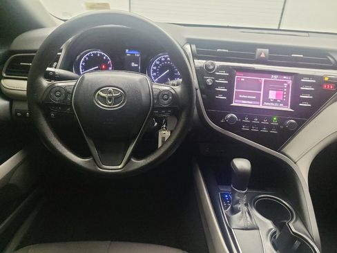 Used 2019 Toyota Camry LE FWD image 22