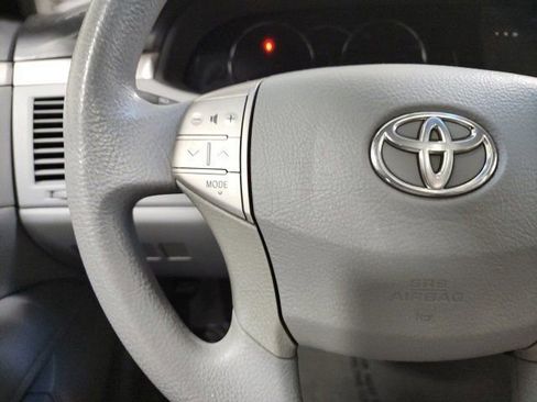 Used 2006 Toyota Avalon XLS image 26