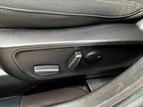 Used 2023 Ford Escape Active image 35