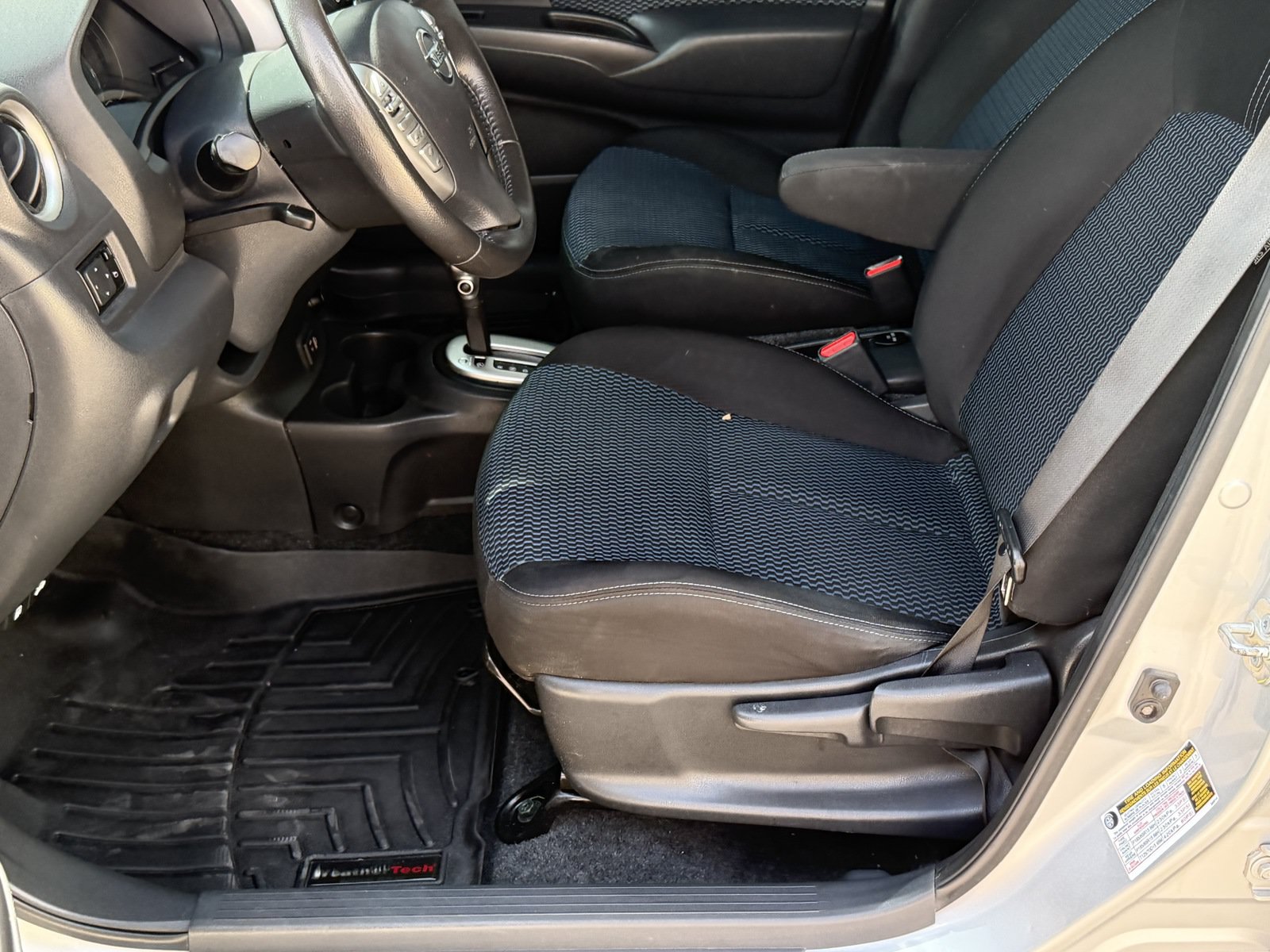 Used 2018 Nissan Versa Note SV FWD image 18