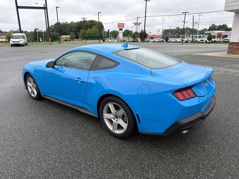 Used 2026 Ford Mustang Premium RWD image 7