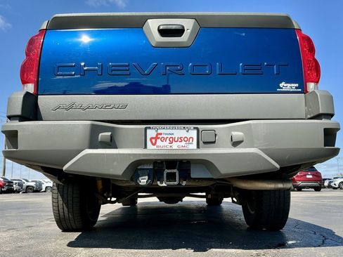 Used 2002 Chevrolet Avalanche 4x4 w/ Off-Road Suspension Pkg image 15