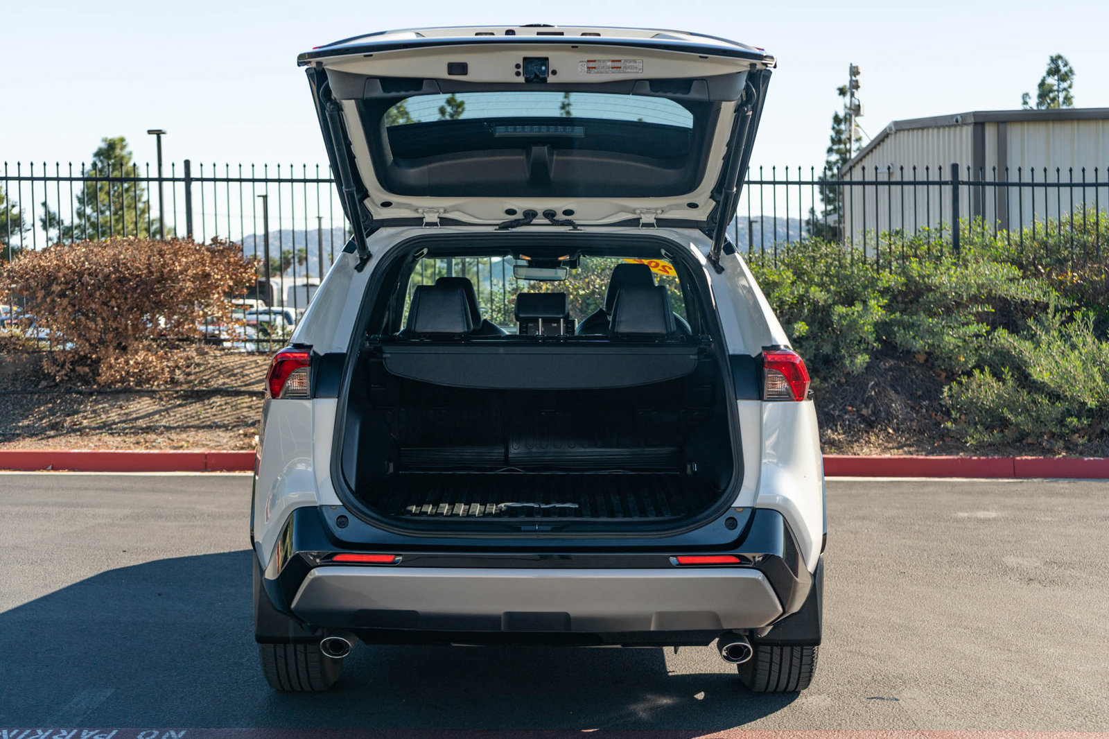 Certified 2021 Toyota RAV4 XSE w/ XSE Grade Weather Package AWD/4WD image 22