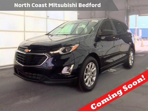 Used 2021 Chevrolet Equinox LS FWD image 1