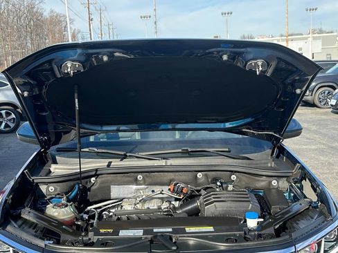 Used 2023 Volkswagen Atlas Cross Sport SE w/ Panoramic Sunroof Package image 24