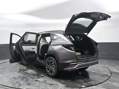 New 2026 Hyundai Tucson Limited image 54