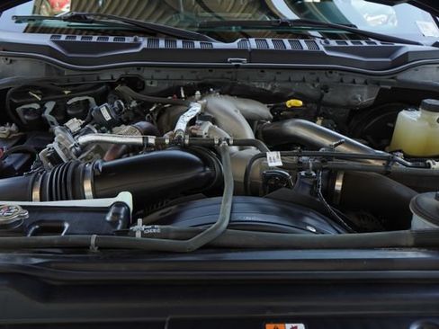 Used 2022 Ford F250 Lariat w/ Tremor Off-Road Package AWD/4WD image 36