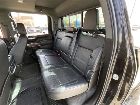 Used 2021 GMC Sierra 2500 Denali w/ Denali Black Diamond Edition image 21