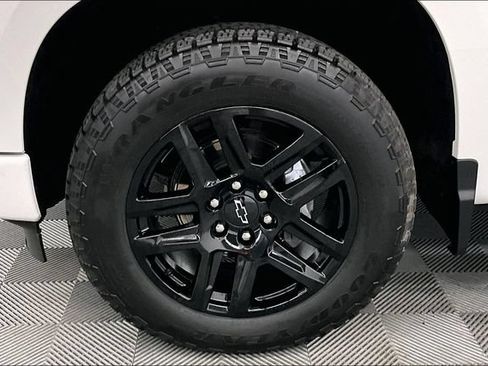 Used 2024 Chevrolet Silverado 1500 RST AWD/4WD image 10
