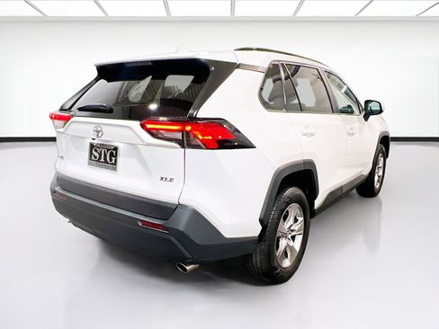Used 2023 Toyota RAV4 XLE FWD image 4