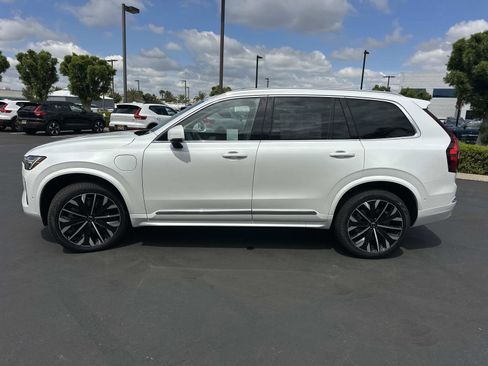 New 2026 Volvo XC90 T8 Ultra w/ Protection Package Premier AWD/4WD image 4