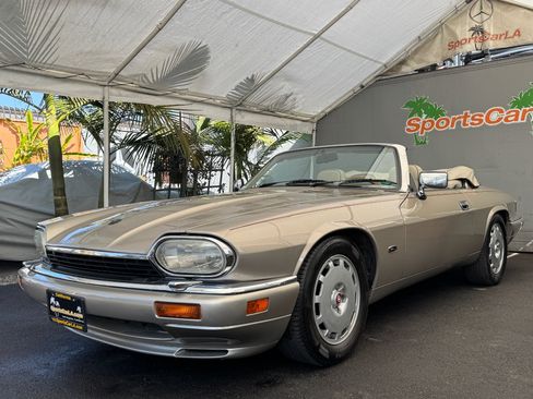 Used 1996 Jaguar XJS 4.0 Convertible RWD image 2