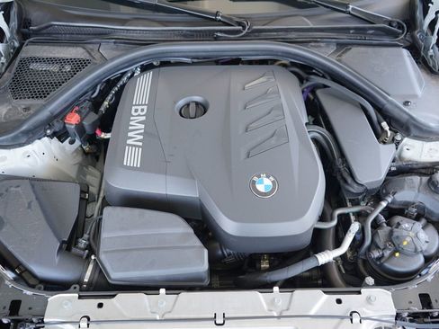 Used 2025 BMW 330i xDrive Sedan AWD/4WD image 21