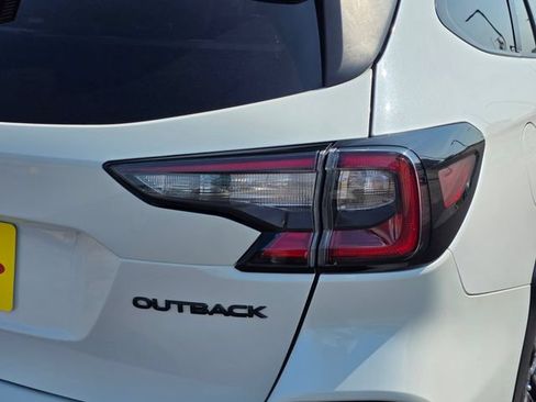 Used 2024 Subaru Outback Onyx Edition AWD/4WD image 9