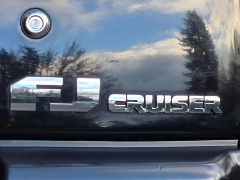 Used 2008 Toyota FJ Cruiser Base 4x4 4dr SUV 5A image 33