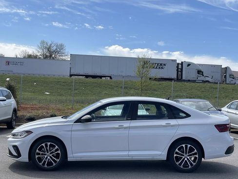 New 2026 Volkswagen Jetta Sport FWD image 4