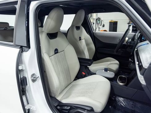 Used 2025 MINI Cooper S FWD image 23
