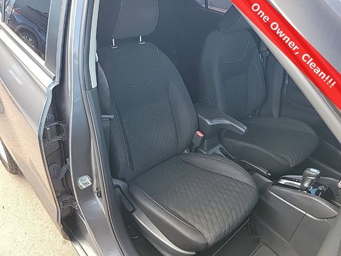 Used 2021 Nissan Kicks S image 40