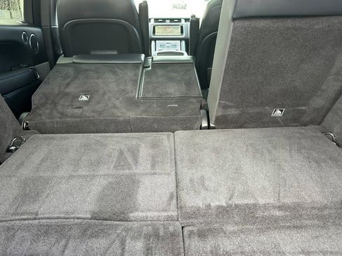 Used 2022 Land Rover Range Rover Sport HSE Silver Edition image 33