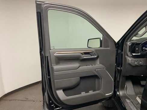 New 2026 Chevrolet Silverado 1500 LT w/ Safety Package AWD/4WD image 9