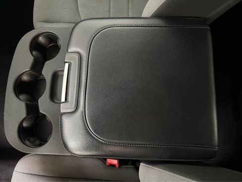 Used 2023 RAM 1500 Classic SLT AWD/4WD image 24