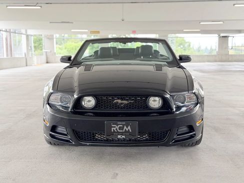Used 2014 Ford Mustang GT w/ Electronics Package RWD image 14