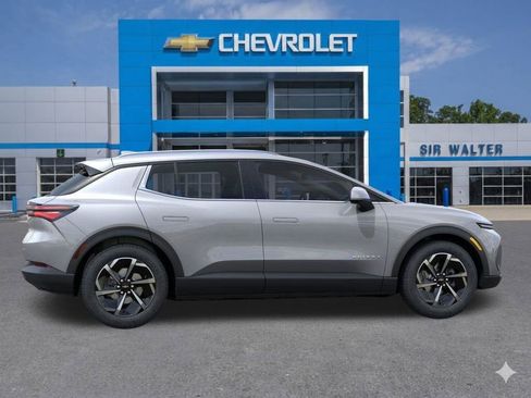 New 2026 Chevrolet Equinox EV LT AWD/4WD image 6
