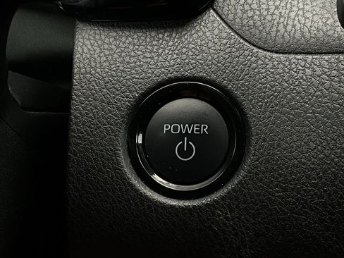 Used 2025 Toyota Camry LE image 27