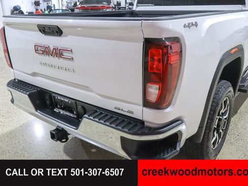 Used 2025 GMC Sierra 2500 SLE AWD/4WD image 20