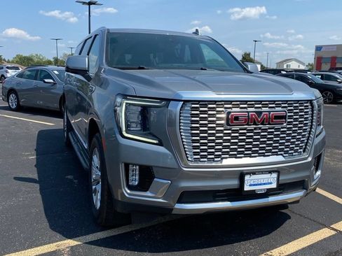 Used 2024 GMC Yukon XL Denali AWD/4WD image 2