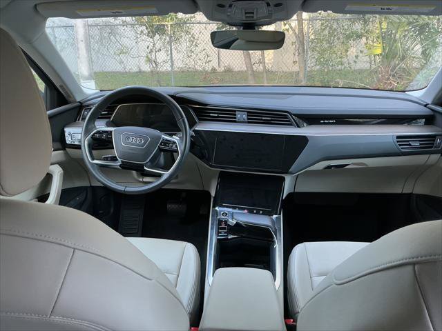 Used 2024 Audi Q8 e-tron Premium Plus w/ Premium Plus Package AWD/4WD image 19