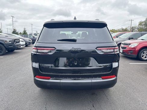 New 2025 Jeep Grand Cherokee L Limited w/ Black Appearance Package image 5