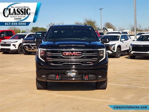 Used 2025 GMC Sierra 1500 AT4 w/ AT4 Premium Package image 4