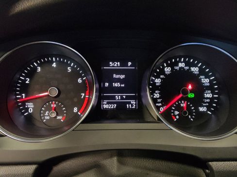 Used 2017 Volkswagen Jetta SE image 23