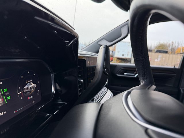 Used 2022 GMC Sierra 1500 SLT AWD/4WD image 18