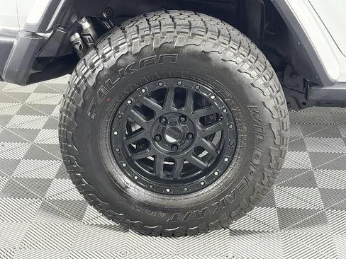 Used 2020 Jeep Wrangler Unlimited Rubicon w/ Uconnect 4C Nav & Sound Group AWD/4WD image 30