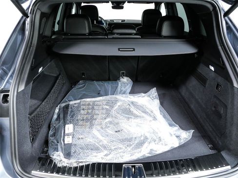 New 2026 Porsche Cayenne AWD/4WD image 33