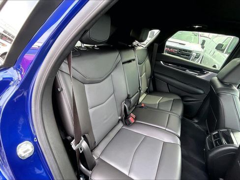 Certified 2025 Cadillac XT5 Premium Luxury w/ Technology Package AWD/4WD image 24