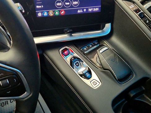 Used 2020 Chevrolet Corvette Stingray Preferred Cpe w/ 2LT Preferred Equipment Group RWD image 17