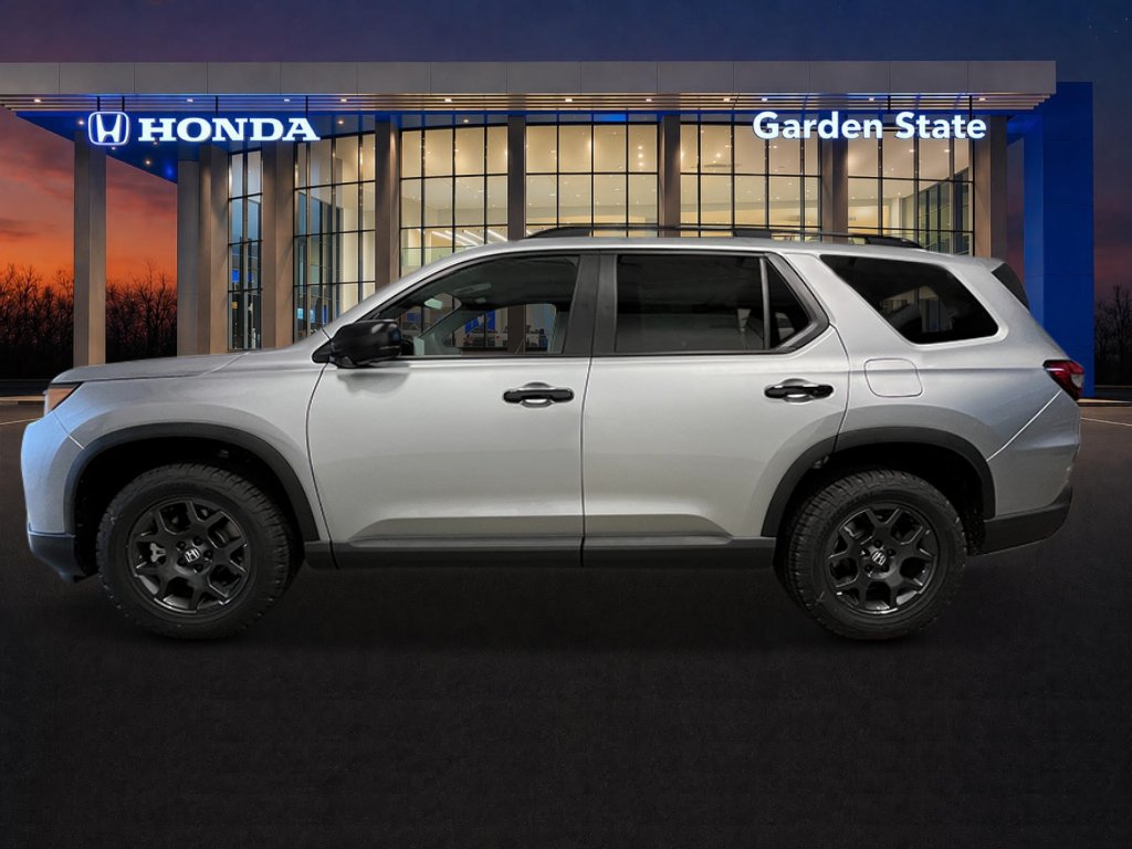 New 2026 Honda Pilot TrailSport image 2