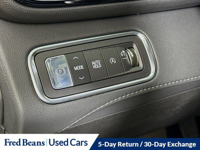 Used 2025 Buick Enclave Preferred FWD image 18