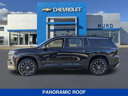 New 2025 Chevrolet Traverse LT w/ Enhanced Driving Package image 7