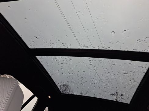 Used 2025 BMW X5 M60i w/ Climate Comfort Package image 14