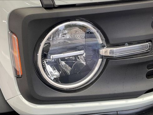 Used 2023 Ford Bronco 4-Door AWD/4WD image 28