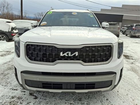 Used 2023 Kia Telluride EX X-Line image 2