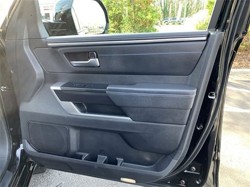 Used 2023 Toyota Sequoia Platinum image 13