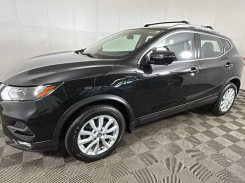 Used 2020 Nissan Rogue Sport SV w/ Technology Package AWD/4WD image 6