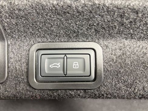 Used 2022 Audi A6 Premium Plus image 30