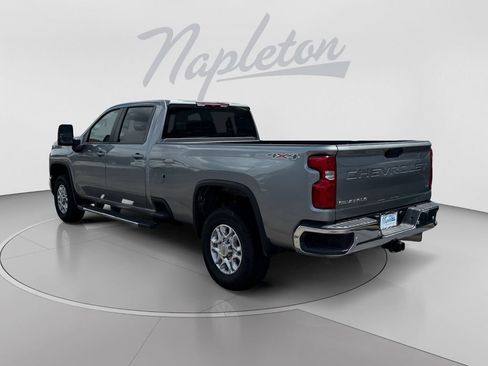 Used 2025 Chevrolet Silverado 3500 LT w/ Safety Package AWD/4WD image 3